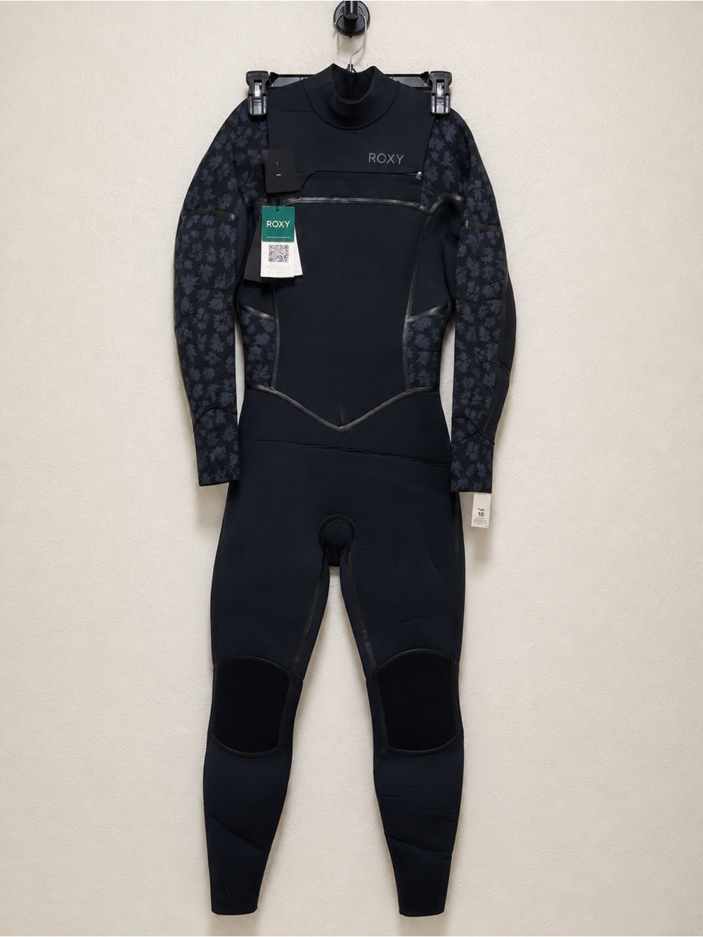 NWT ROXY Women’s Swell Series 4/3mm Chest Zip Full Wetsuit Size 10 Black